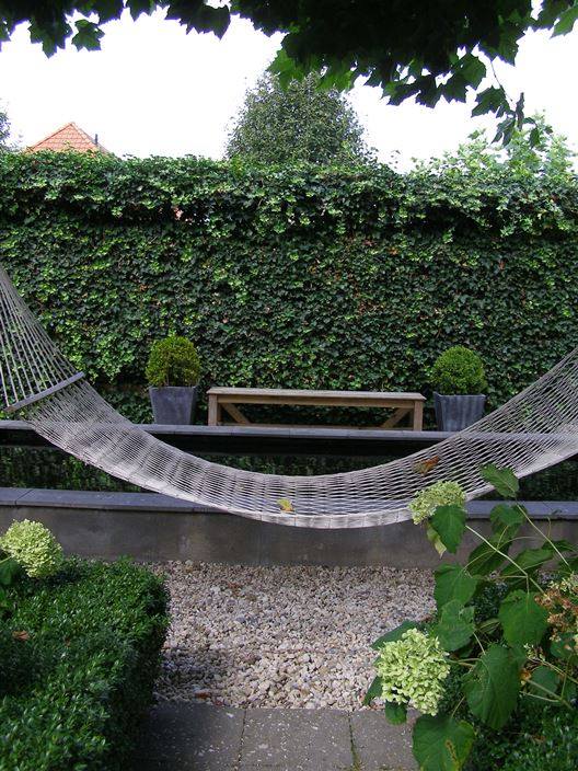 hangmat in de tuin